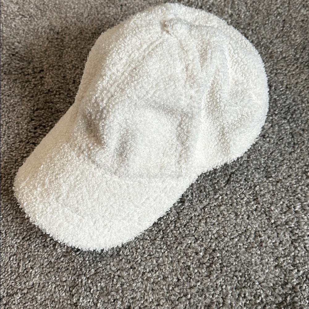 Anns&Ara brand Women’s Cozy White Textured Cap,adjustable size.